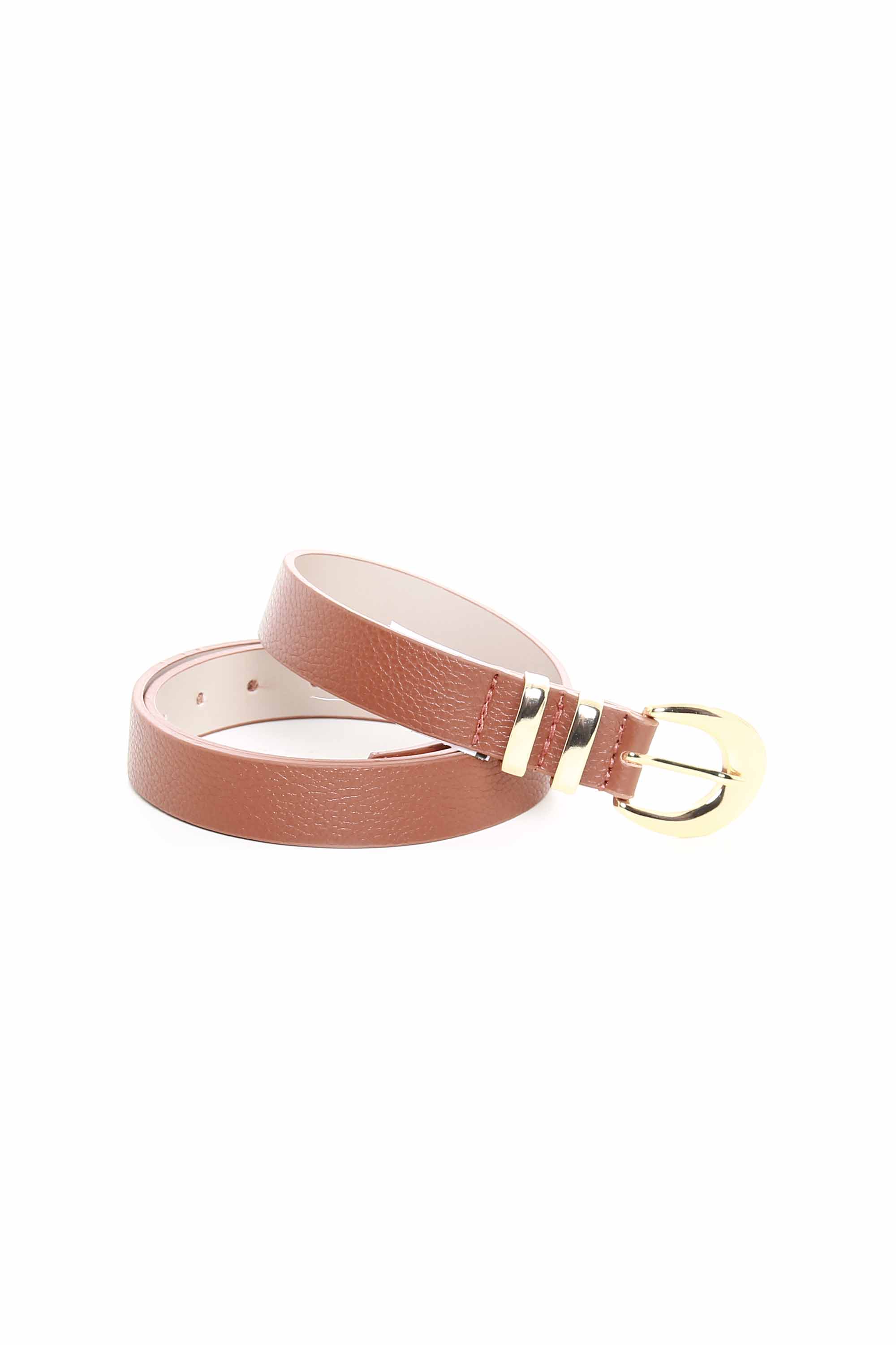 CINTO EM COURO COM FIVELA DOURADA 20753996